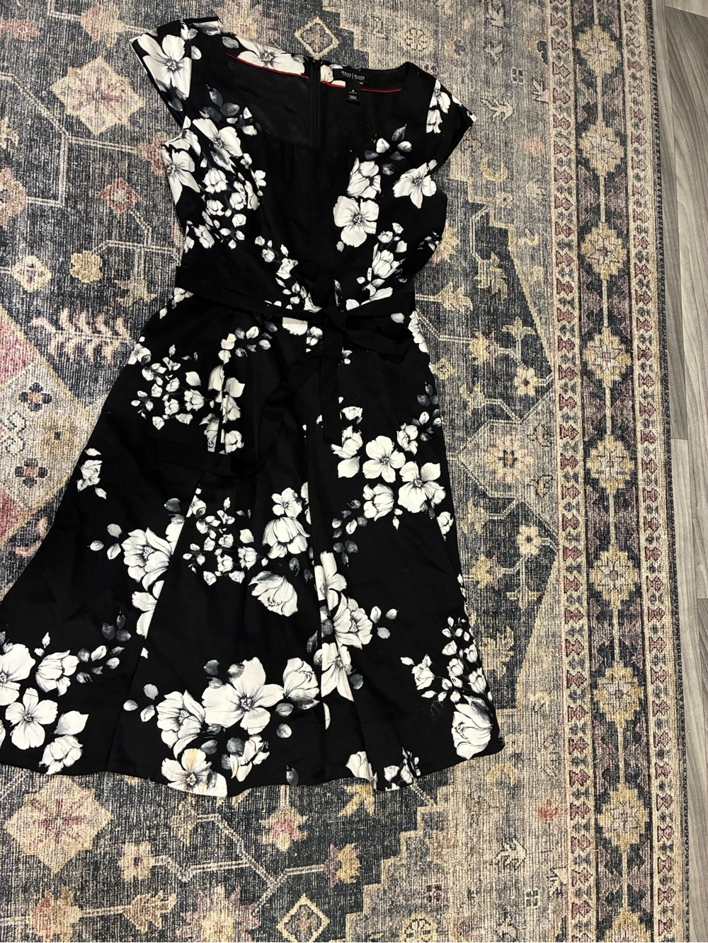 White House Black Market Black & White Floral Midi Dress
